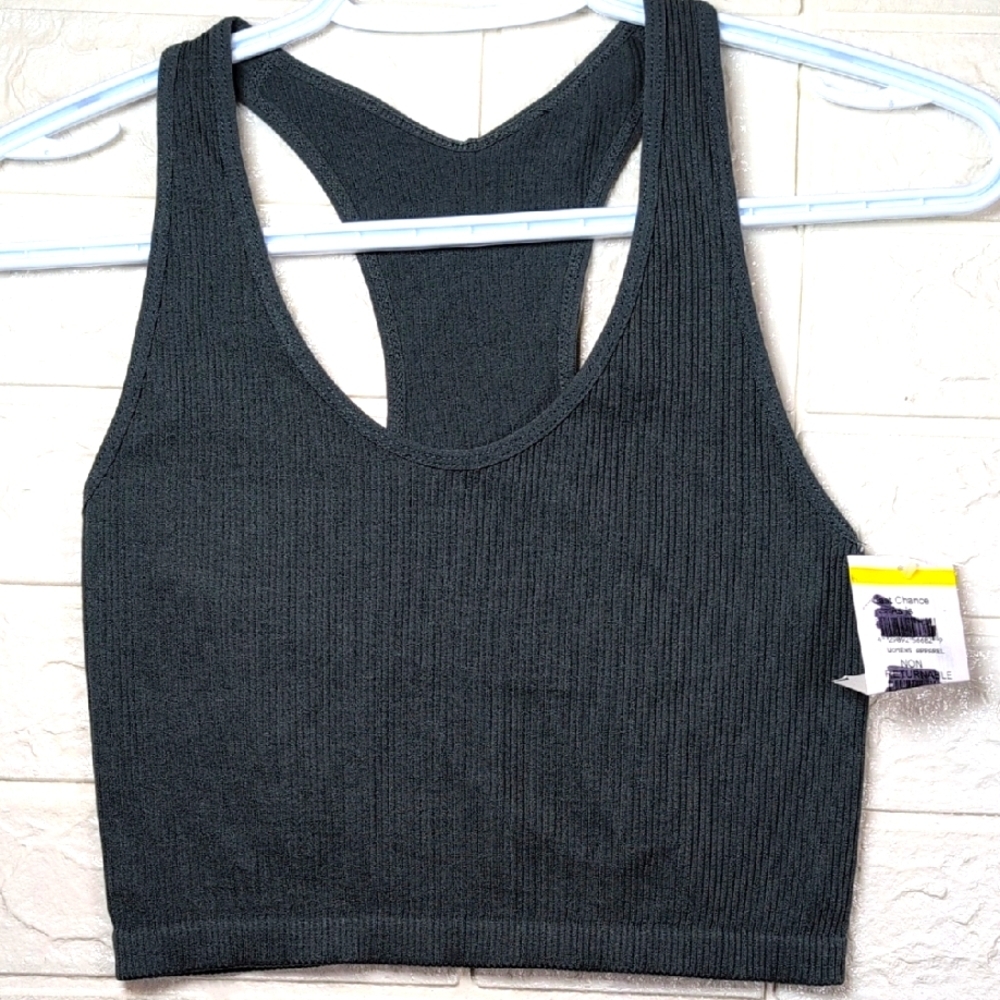 328-NWT Dark‎ Gray/green Ribbed Tank Top